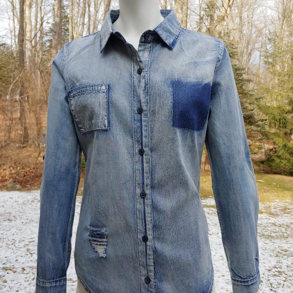 LaLa Anthony NWT Women's Denim Top